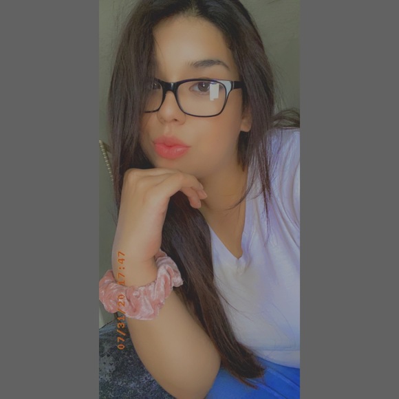 Profile Picture of Joselyn Arambulo (@asjoselyn) on Poshmark