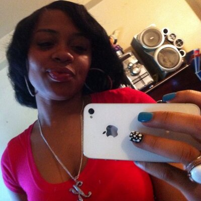 Profile Picture of Krystal (@_MelloYello1) on Twitter