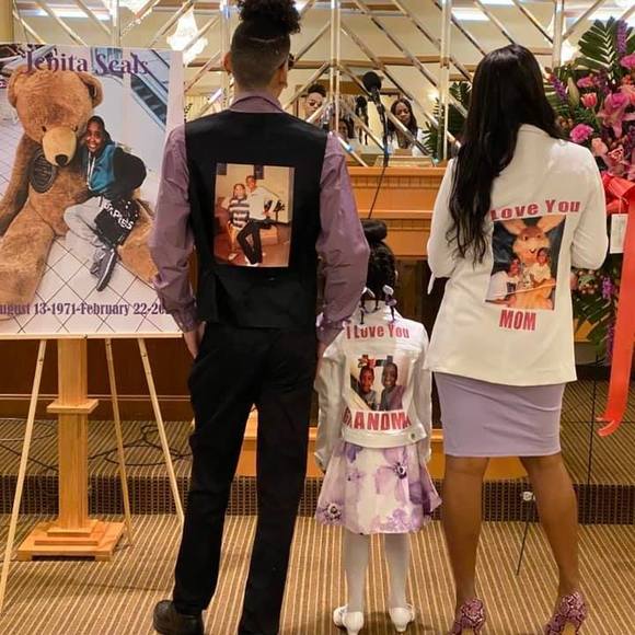 Profile Picture of Jamesha Stokes (@jamesha1990) on Poshmark