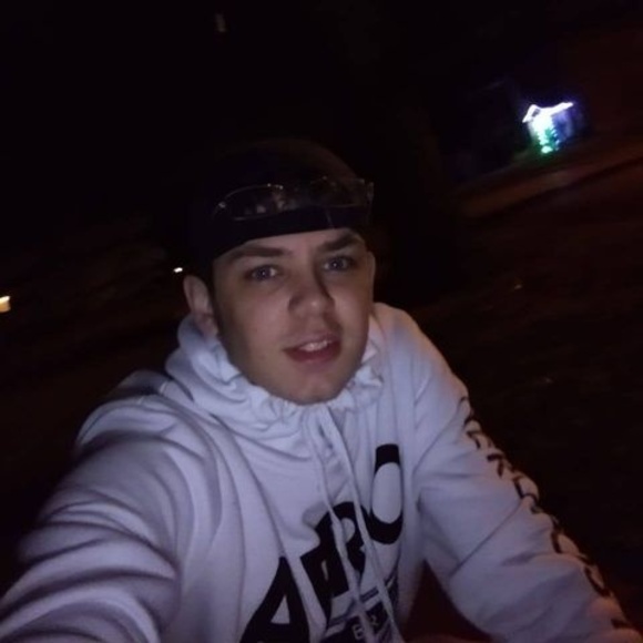 Profile Picture of Dylan Lebleu (@dylanlebleu) on Poshmark