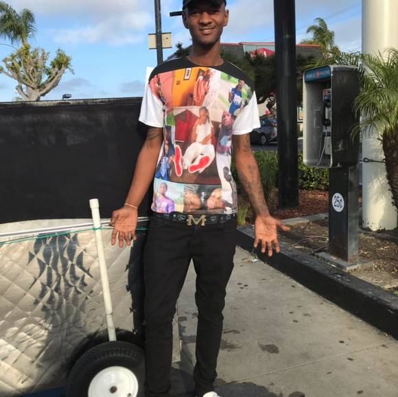 Profile Picture of Justyn Dugar (@jdugar20) on Poshmark