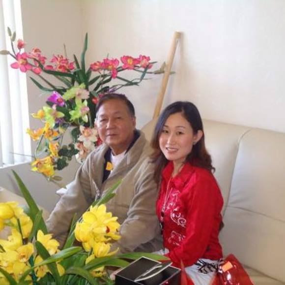 Profile Picture of Tina Huynh (@tinahuynh07) on Poshmark