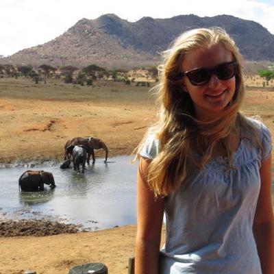 Profile Picture of Chloe Lucas (@ChloeLucas10) on Twitter
