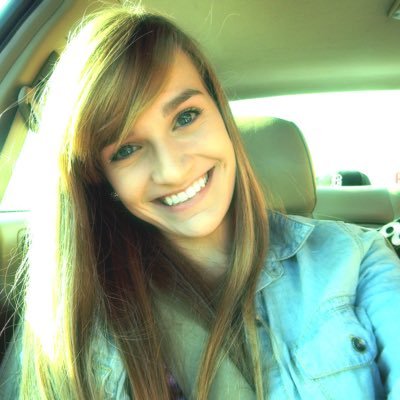 Profile Picture of Lucia (@Luciaroberts__) on Twitter