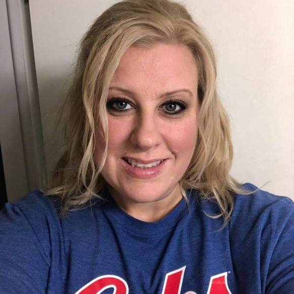 Profile Picture of Amie Richards (@chicagocubgal76) on Poshmark