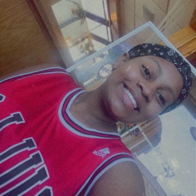 Profile Picture of Lillian Glenn (@Lillian63146584) on Twitter
