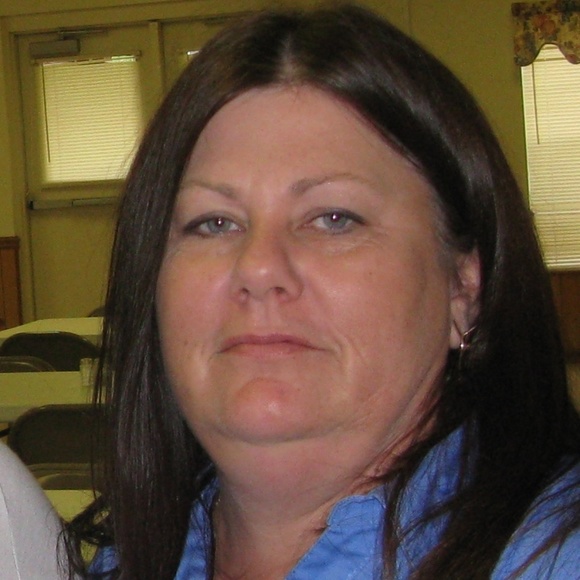 Profile Picture of Cindy Cleghorn (@cindycfnp) on Poshmark