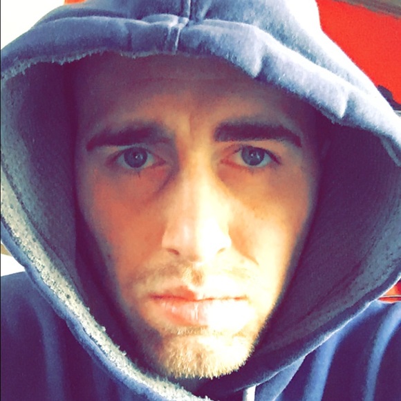 Profile Picture of Randy Lampman (@rcljrx22) on Poshmark