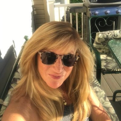 Profile Picture of Tracy BurgessNY (@TracyBurgessNY) on Twitter