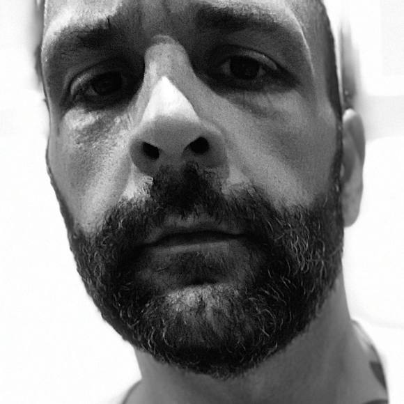 Profile Picture of Matthew Gerardi (@neo10132002) on Poshmark