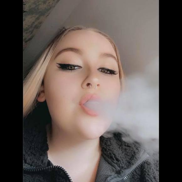 Profile Picture of Amber Hack (@amberh53) on Poshmark