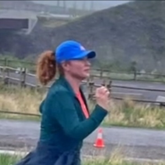 Profile Picture of Crystal Bohn (@crybohn) on Poshmark