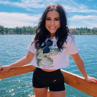 Profile Picture of Jaclyn Robles (@JaclynBRobles) on Twitter