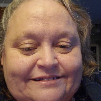 Profile Picture of Anna Raynock (@RaynockAnna) on Twitter