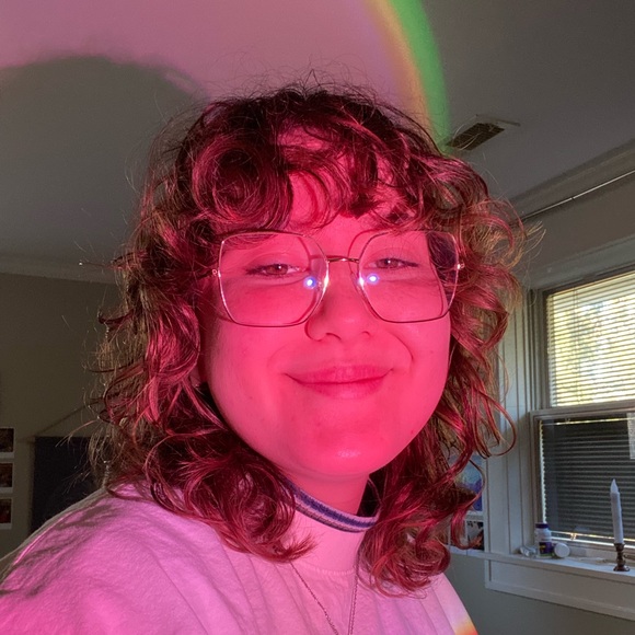 Profile Picture of Rebekah Priskorn (@rebekahpriskorn) on Poshmark