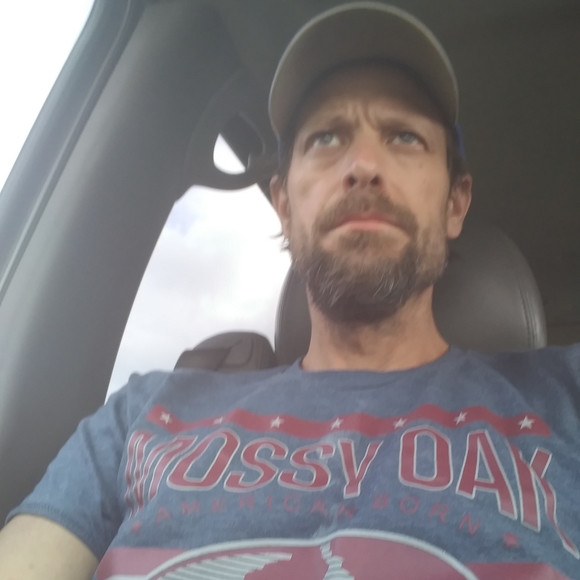 Profile Picture of Kenneth Neal (@kgneal1234) on Poshmark