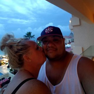 Profile Picture of Tim Robles (@sal.robles.3) on Facebook