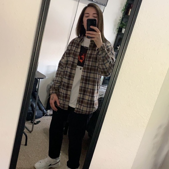 Profile Picture of Miriah Domagala (@miriah227) on Poshmark