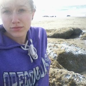 Profile Picture of Cassandra Saunders (@CassieBit37) on Twitter