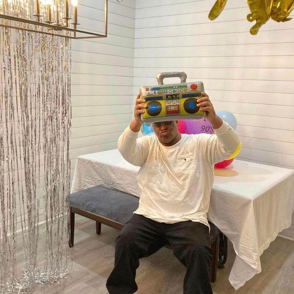 Profile Picture of George Dennis (@georgedennis463) on Poshmark