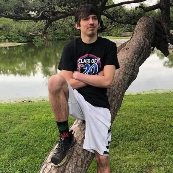 Profile Picture of Derek Baugh (@dbaugh567) on Poshmark