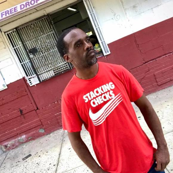 Profile Picture of Terrence Chapman (@terrencechpmn) on Poshmark