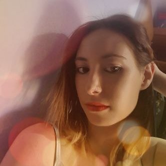 Profile Picture of Iris (@IrisCorujo) on Twitter