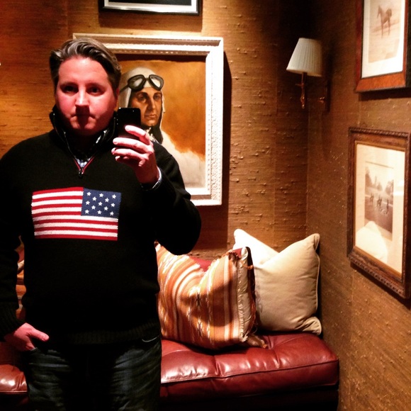 Profile Picture of Adam Belusko (@abelusko) on Poshmark