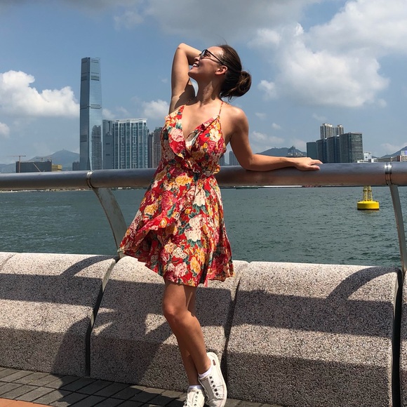 Profile Picture of Nicci Claspell (@niccimeow) on Poshmark