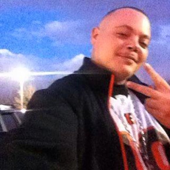 Profile Picture of Scott Wimer (@saltiestone1) on Poshmark