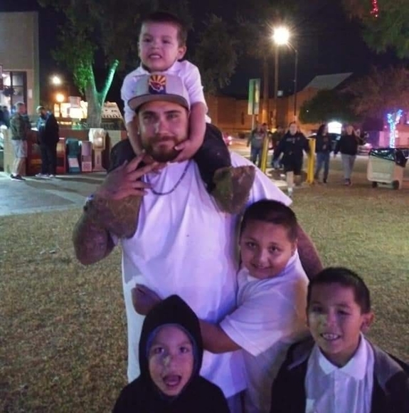 Profile Picture of Ray Goetschel (@raygoetschel) on Poshmark