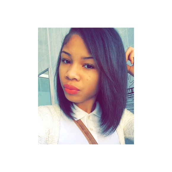 Gabby Mitchell - Poshmark Profile Picture of Gabby Mitchell (@gabbss_) on Poshmark