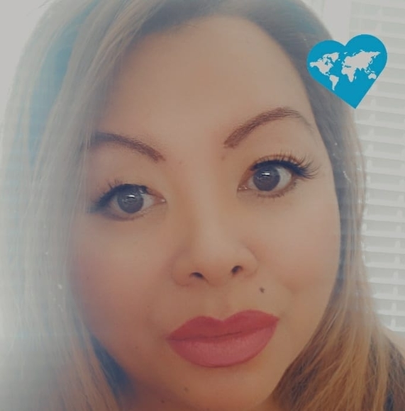 Profile Picture of Annabelle Reponte clarkson (@gkgirl123) on Poshmark
