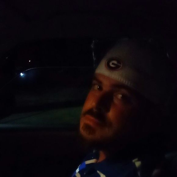 Profile Picture of Jason Poole (@jasonpoole570) on Poshmark