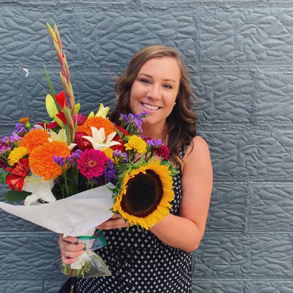 Profile Picture of Haley Hoffman (@haleyhoffman26) on Poshmark