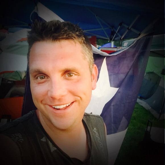 Profile Picture of Aaron Whitelock (@aaronstl30) on Poshmark