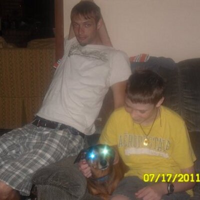 Profile Picture of Jeremy Goldman (@Person258) on Twitter