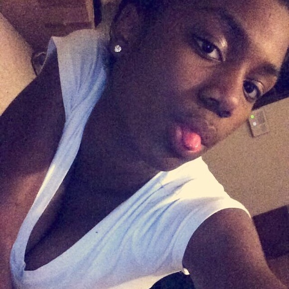 Profile Picture of Corin Nelson (@thatgirlcorin) on Poshmark