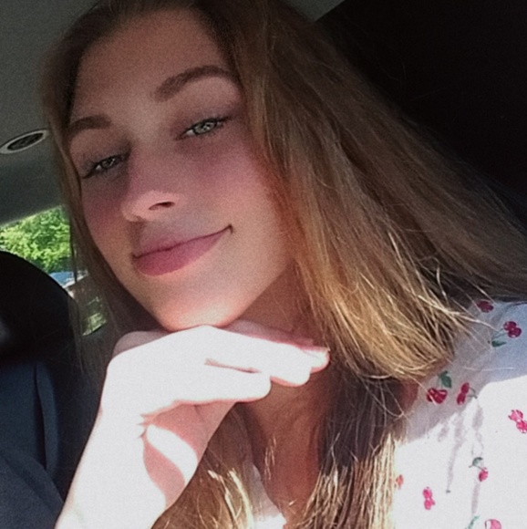 Profile Picture of Michaela Pruden (@navypru) on Poshmark