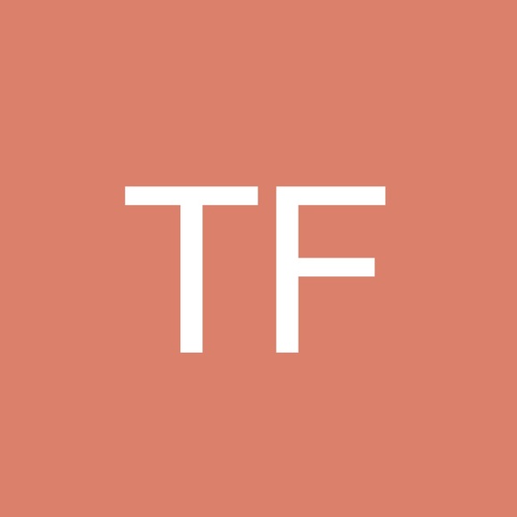 Profile Picture of Thomas Fetter (@xuhyvsrc) on Poshmark