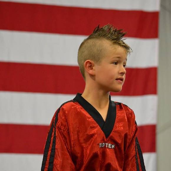 Profile Picture of Jonathan Albert (@jba_cable) on Poshmark