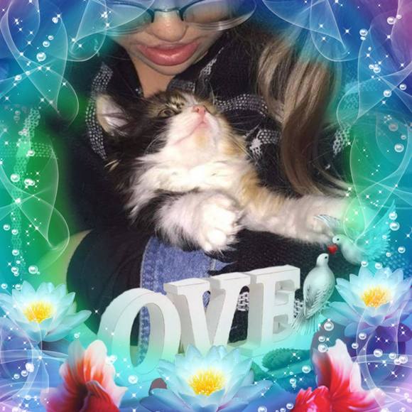 Profile Picture of Cheryl Waldron cooper (@c53cooper) on Poshmark