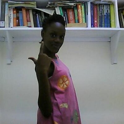 Profile Picture of Raquel Edwards (@loveups) on Twitter