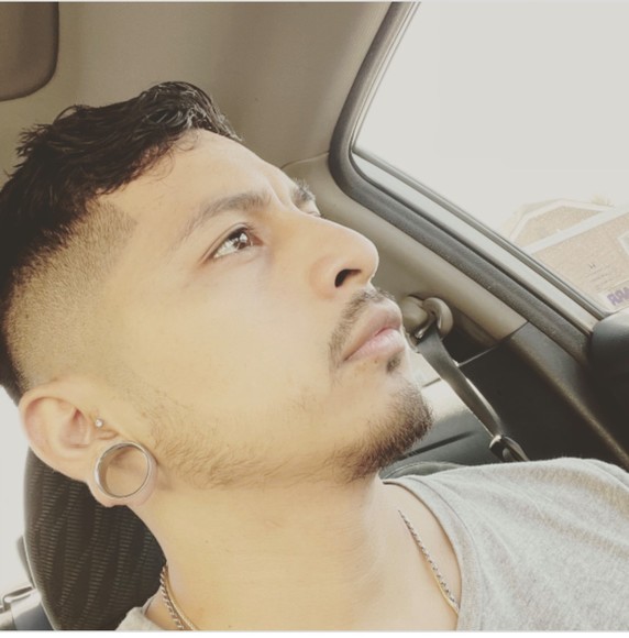 Profile Picture of Alex Gonzales (@koi_fish7) on Poshmark