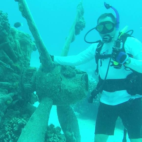 Profile Picture of Brian Shiver (@brianshiver) on Poshmark