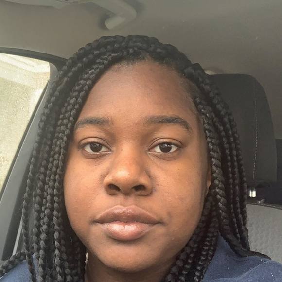 Profile Picture of Keeya Waiters (@keeya12) on Poshmark