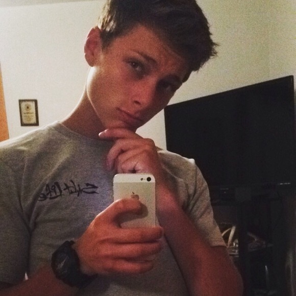 Profile Picture of Jacob Derousse (@jacobderousse) on Poshmark