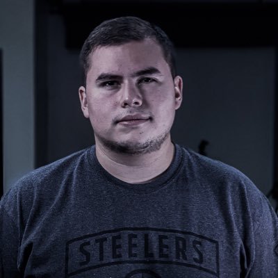 Profile Picture of Alejandro Giron (@alekxgiron) on Twitter