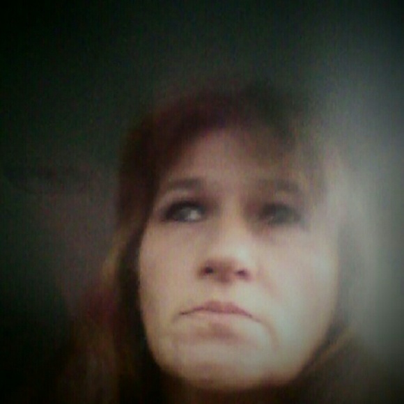 Dawn Rodgers - Poshmark Profile Picture of Dawn Rodgers (@damnitdawn) on Poshmark