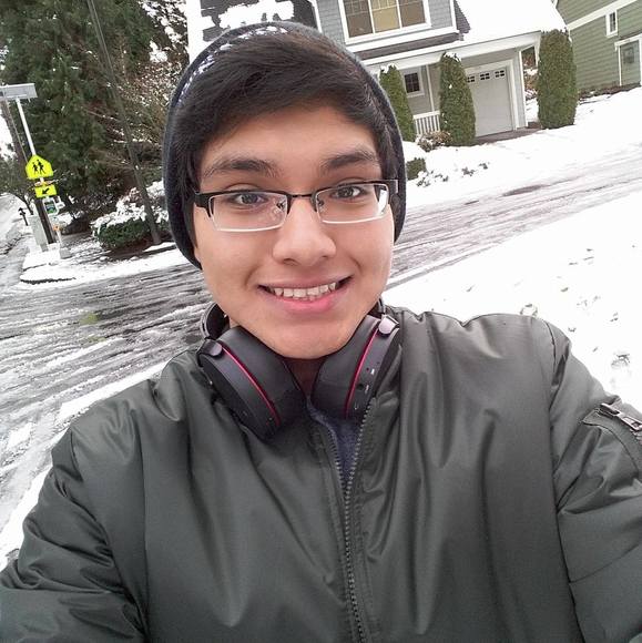 Profile Picture of Brandon Lopez (@shark10464) on Poshmark